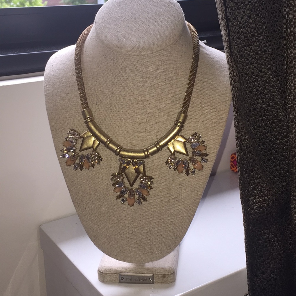 Stella and Dot Helena Necklace